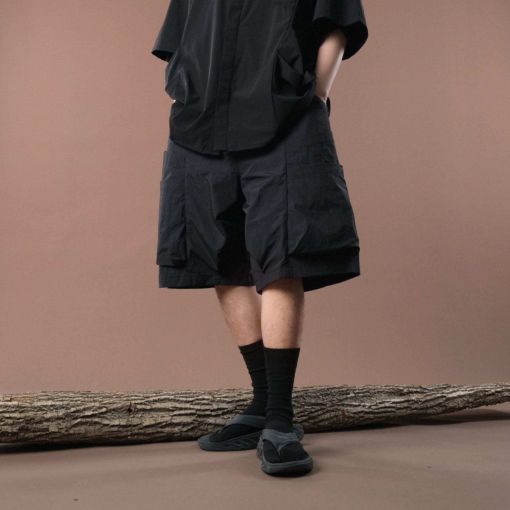Capsule 02 / CS102 Nylon Layer Pocket Shorts (Black)